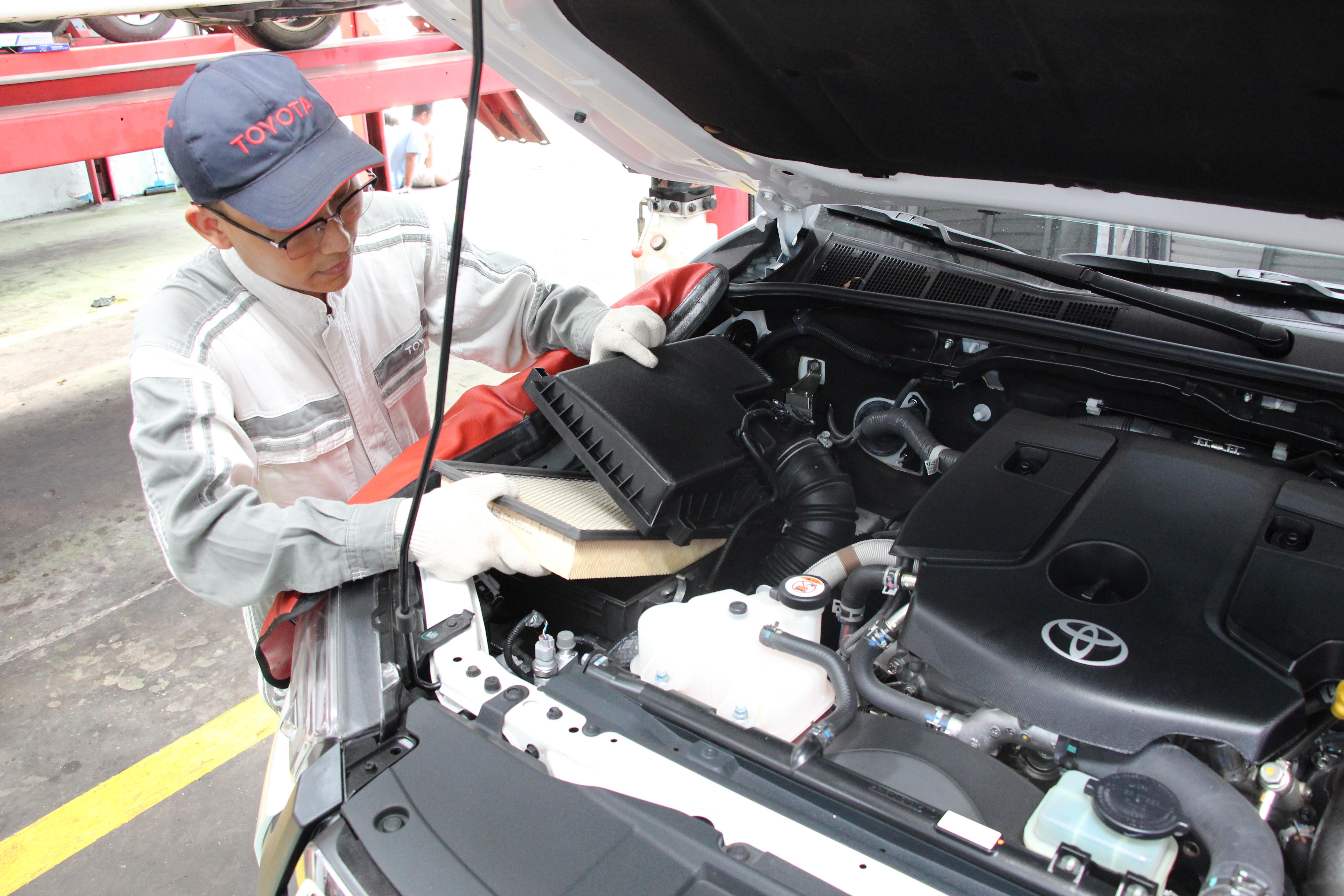 Toyota-Myanmar-Sales-m4